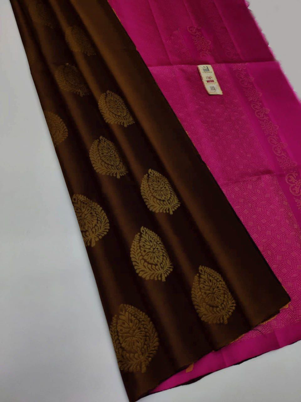 Brown Nd Pink  Lichi Silk Saree