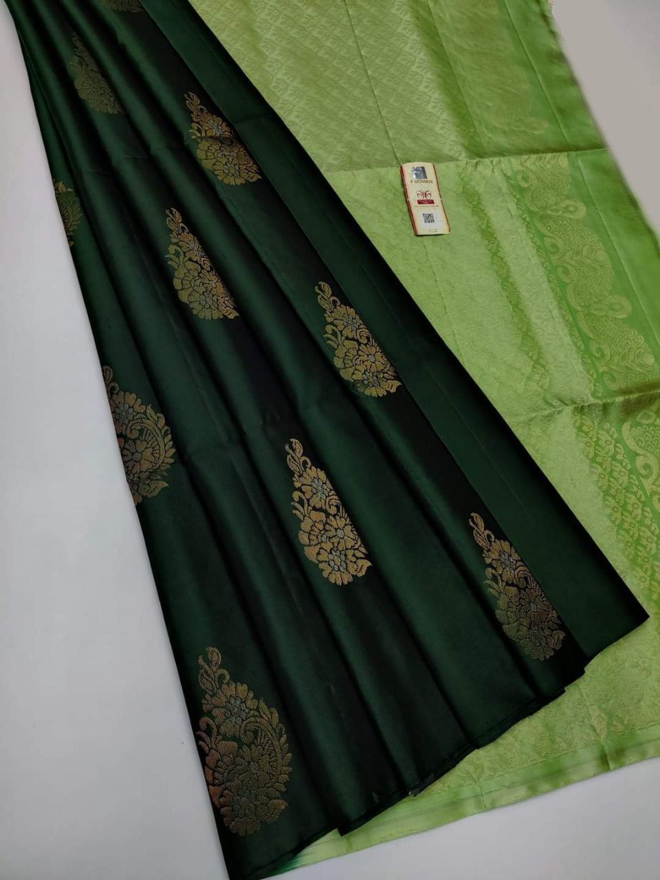 Green Nd Parrot Lichi Silk Saree